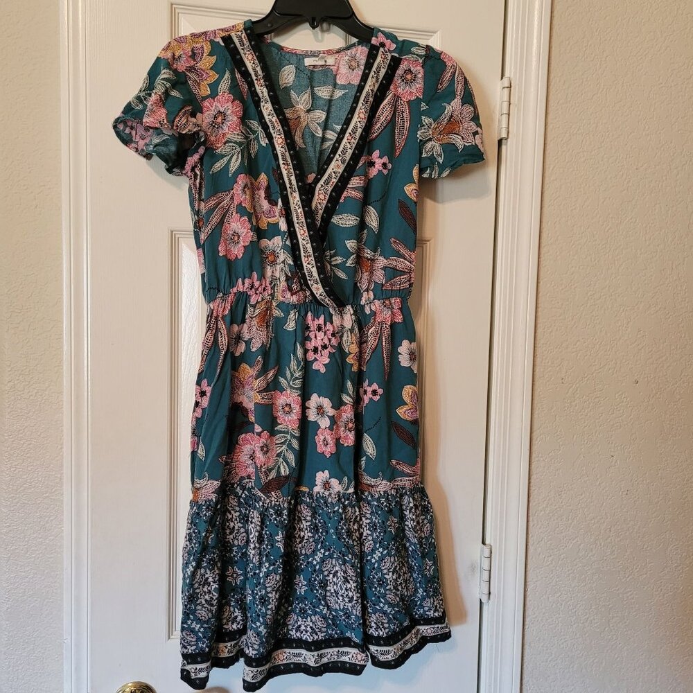 Maurices XS Floral Dress Teal & Pink with Ruffled Sleeves & Hem‎ 100% Viscose